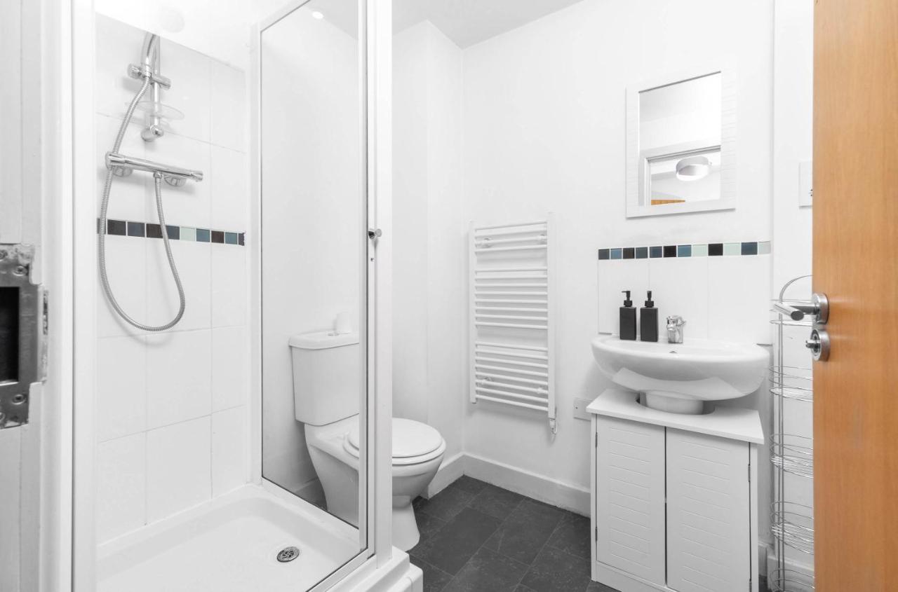 Beautiful Birmingham Central Spacious Apartment-Free Parking, Wifi, Contractors, Hs2, Bullring, Birmingham City Fc Dış mekan fotoğraf